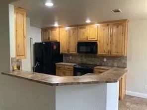 Single Family Residence For Rent in Erath County , 104 Spring Bouquet Street, Stephenville, Texas 76401, 3 Bedroom, 2 Bathroom, 2 Garage spaces, 1,590 Sqft, built in 2009, mls#21410959, Real Estate Agent in Stephenville, Homes For Rent in Erath county, Homes For Rent in Stephenville, Realtor in Stephenville Texas, Real Estate Brokerage Independent Realty Texas, Luminita Cordes Realtor