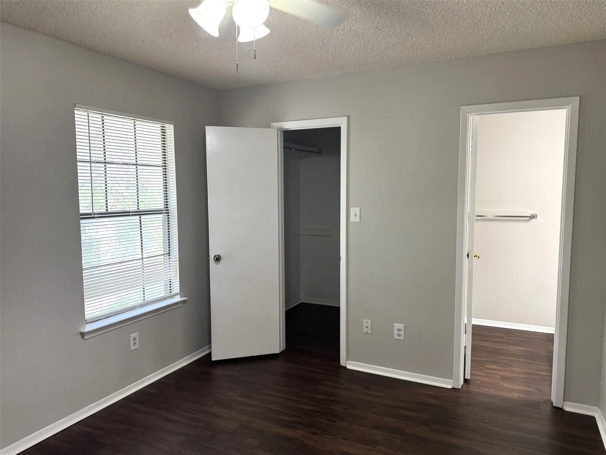Townhouse For Rent in Denton County , 1131 Dallas Drive, Denton, Texas 76205, 2 Bedroom, 3 Bathroom, Garage spaces, 1,102 Sqft, built in 1982, mls#21410361, Real Estate Agent in Denton, Homes For Rent in Denton county, Homes For Rent in Denton, Realtor in Denton Texas, Real Estate Brokerage Independent Realty Texas, Luminita Cordes Realtor
