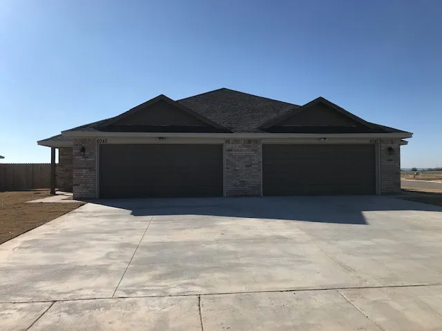 Duplex For Rent