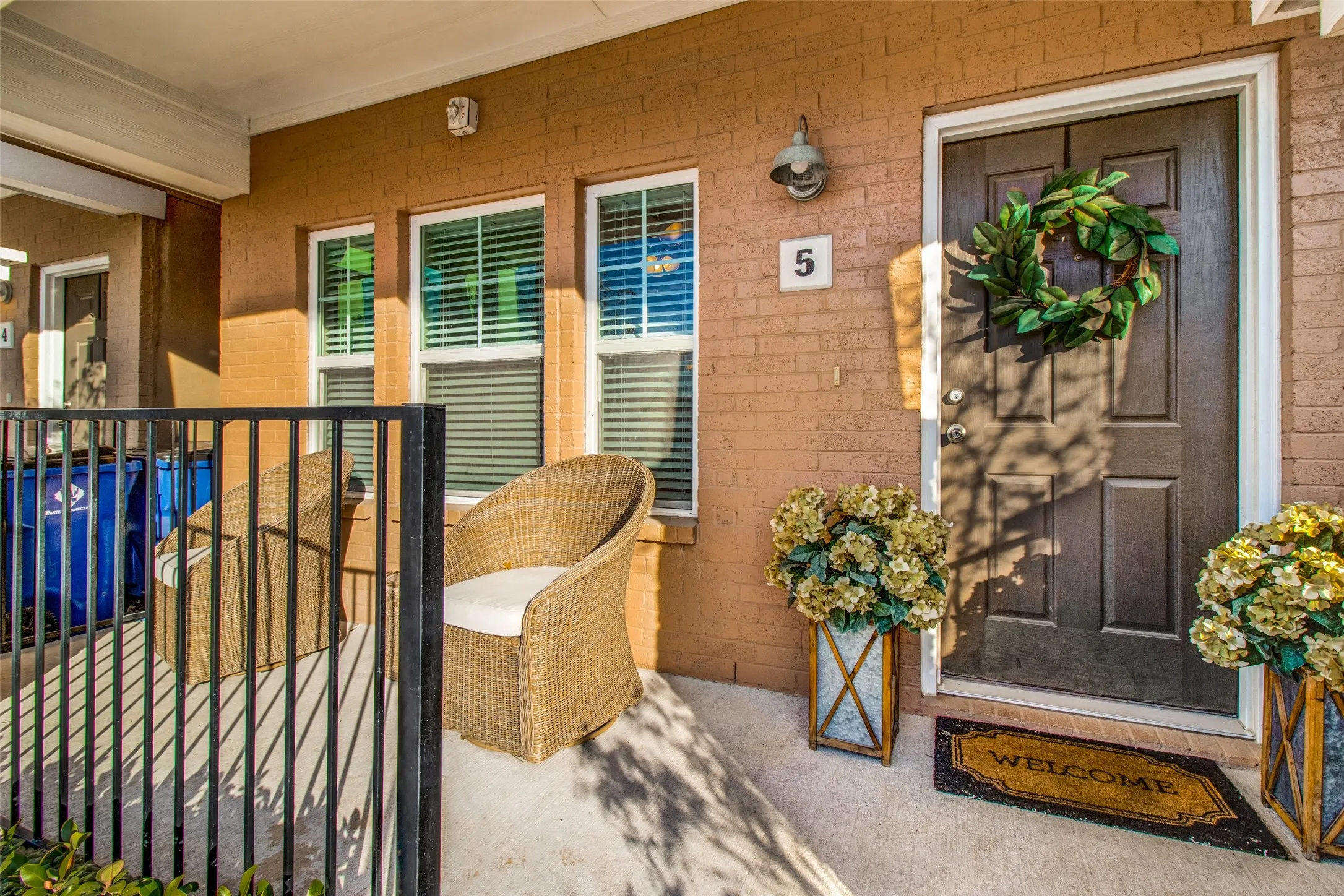 Condominium For Rent in Collin County , 310 N Chestnut Street 4, Mc Kinney, Texas 75069, 3 Bedroom, 3 Bathroom, 2 Garage spaces, 1,250 Sqft, built in 2015, mls#21410985, Real Estate Agent in Mc Kinney, Homes For Rent in Collin county, Homes For Rent in Mc Kinney, Realtor in Mc Kinney Texas, Real Estate Brokerage Independent Realty Texas, Luminita Cordes Realtor