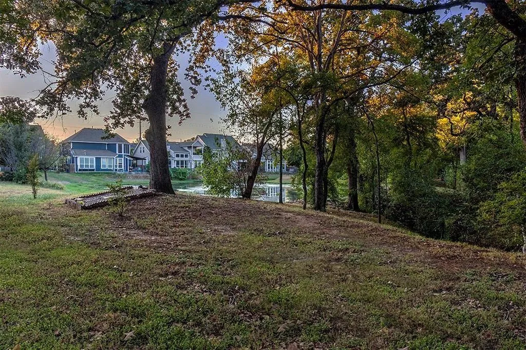 Single Family Residence For Sale in Tarrant County , 802 Moose Hollow Lane, Euless, Texas 76039, 3 Bedroom, 3 Bathroom, 2 Garage spaces, 2,375 Sqft, built in 2002, mls#21410838, Real Estate Agent in Euless, Homes For Sale in Tarrant county, Homes For Sale in Euless, Realtor in Euless Texas, Real Estate Brokerage Independent Realty Texas, Luminita Cordes Realtor