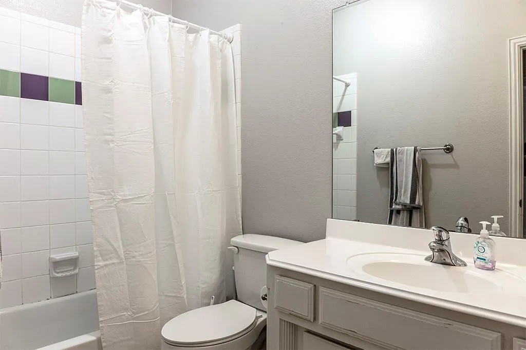 Single Family Residence For Sale in Tarrant County , 802 Moose Hollow Lane, Euless, Texas 76039, 3 Bedroom, 3 Bathroom, 2 Garage spaces, 2,375 Sqft, built in 2002, mls#21410838, Real Estate Agent in Euless, Homes For Sale in Tarrant county, Homes For Sale in Euless, Realtor in Euless Texas, Real Estate Brokerage Independent Realty Texas, Luminita Cordes Realtor
