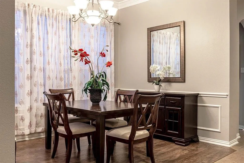 Single Family Residence For Sale in Tarrant County , 802 Moose Hollow Lane, Euless, Texas 76039, 3 Bedroom, 3 Bathroom, 2 Garage spaces, 2,375 Sqft, built in 2002, mls#21410838, Real Estate Agent in Euless, Homes For Sale in Tarrant county, Homes For Sale in Euless, Realtor in Euless Texas, Real Estate Brokerage Independent Realty Texas, Luminita Cordes Realtor
