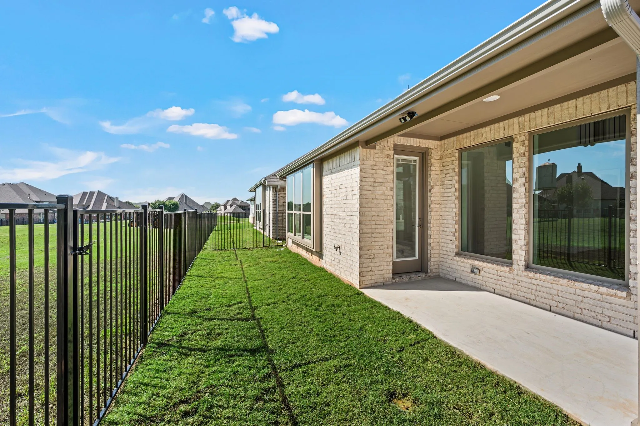 Single Family Residence For Sale in Tarrant County , 12228 Ross Calhoun Drive, Fort Worth, Texas 76179, 4 Bedroom, 3 Bathroom, 2 Garage spaces, 2,438 Sqft, built in 2026, mls#21411017, Real Estate Agent in Fort Worth, Homes For Sale in Tarrant county, Homes For Sale in Fort Worth, Realtor in Fort Worth Texas, Real Estate Brokerage Independent Realty Texas, Luminita Cordes Realtor