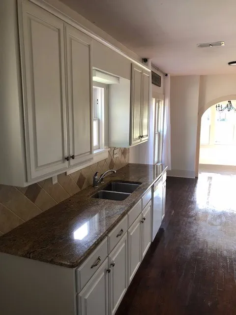 Single Family Residence For Rent in Taylor County , 502 Sayles Boulevard, Abilene, Texas 79605, 3 Bedroom, 2 Bathroom, Garage spaces, 1,413 Sqft, built in 1941, mls#21411020, Real Estate Agent in Abilene, Homes For Rent in Taylor county, Homes For Rent in Abilene, Realtor in Abilene Texas, Real Estate Brokerage Independent Realty Texas, Luminita Cordes Realtor