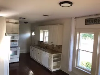 Single Family Residence For Rent in Taylor County , 502 Sayles Boulevard, Abilene, Texas 79605, 3 Bedroom, 2 Bathroom, Garage spaces, 1,413 Sqft, built in 1941, mls#21411020, Real Estate Agent in Abilene, Homes For Rent in Taylor county, Homes For Rent in Abilene, Realtor in Abilene Texas, Real Estate Brokerage Independent Realty Texas, Luminita Cordes Realtor