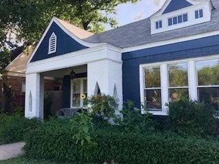 Single Family Residence For Rent