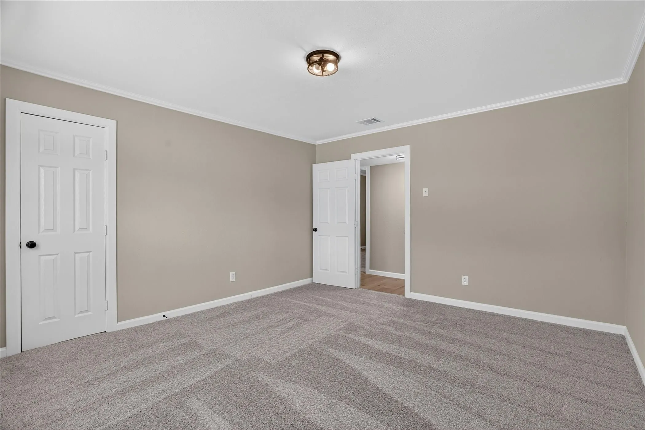 Single Family Residence For Sale in Wise County , 130 R And R Drive, Springtown, Texas 76082, 4 Bedroom, 2 Bathroom, Garage spaces, 1,744 Sqft, built in 1955, mls#21410724, Real Estate Agent in Springtown, Homes For Sale in Wise county, Homes For Sale in Springtown, Realtor in Springtown Texas, Real Estate Brokerage Independent Realty Texas, Luminita Cordes Realtor