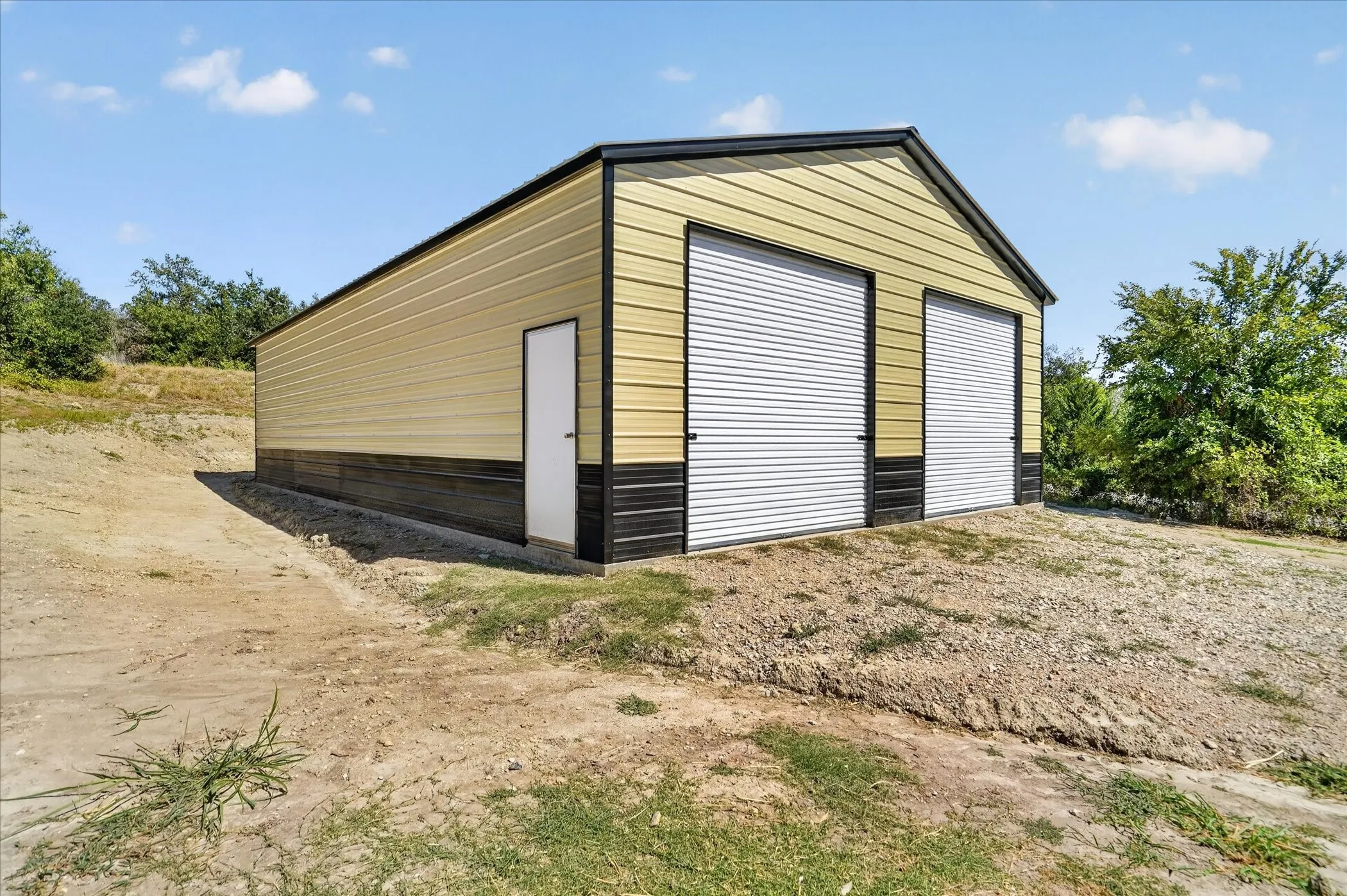 Single Family Residence For Sale in Wise County , 130 R And R Drive, Springtown, Texas 76082, 4 Bedroom, 2 Bathroom, Garage spaces, 1,744 Sqft, built in 1955, mls#21410724, Real Estate Agent in Springtown, Homes For Sale in Wise county, Homes For Sale in Springtown, Realtor in Springtown Texas, Real Estate Brokerage Independent Realty Texas, Luminita Cordes Realtor