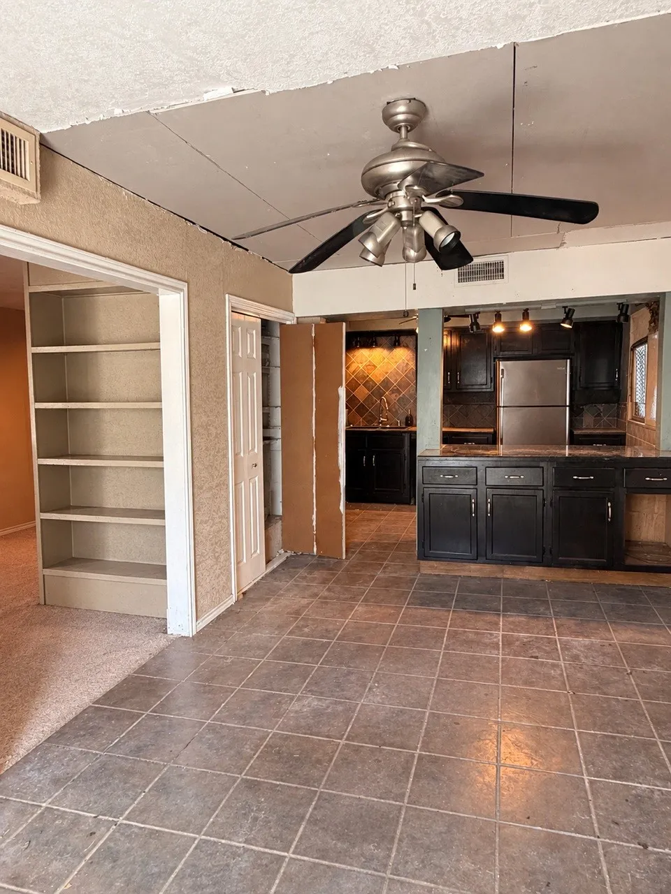 Single Family Residence For Sale in Collin County , 14833 Fm 2756, Farmersville, Texas 75442, 5 Bedroom, 5 Bathroom, Garage spaces, 3,500 Sqft, built in 1990, mls#21410465, Real Estate Agent in Farmersville, Homes For Sale in Collin county, Homes For Sale in Farmersville, Realtor in Farmersville Texas, Real Estate Brokerage Independent Realty Texas, Luminita Cordes Realtor