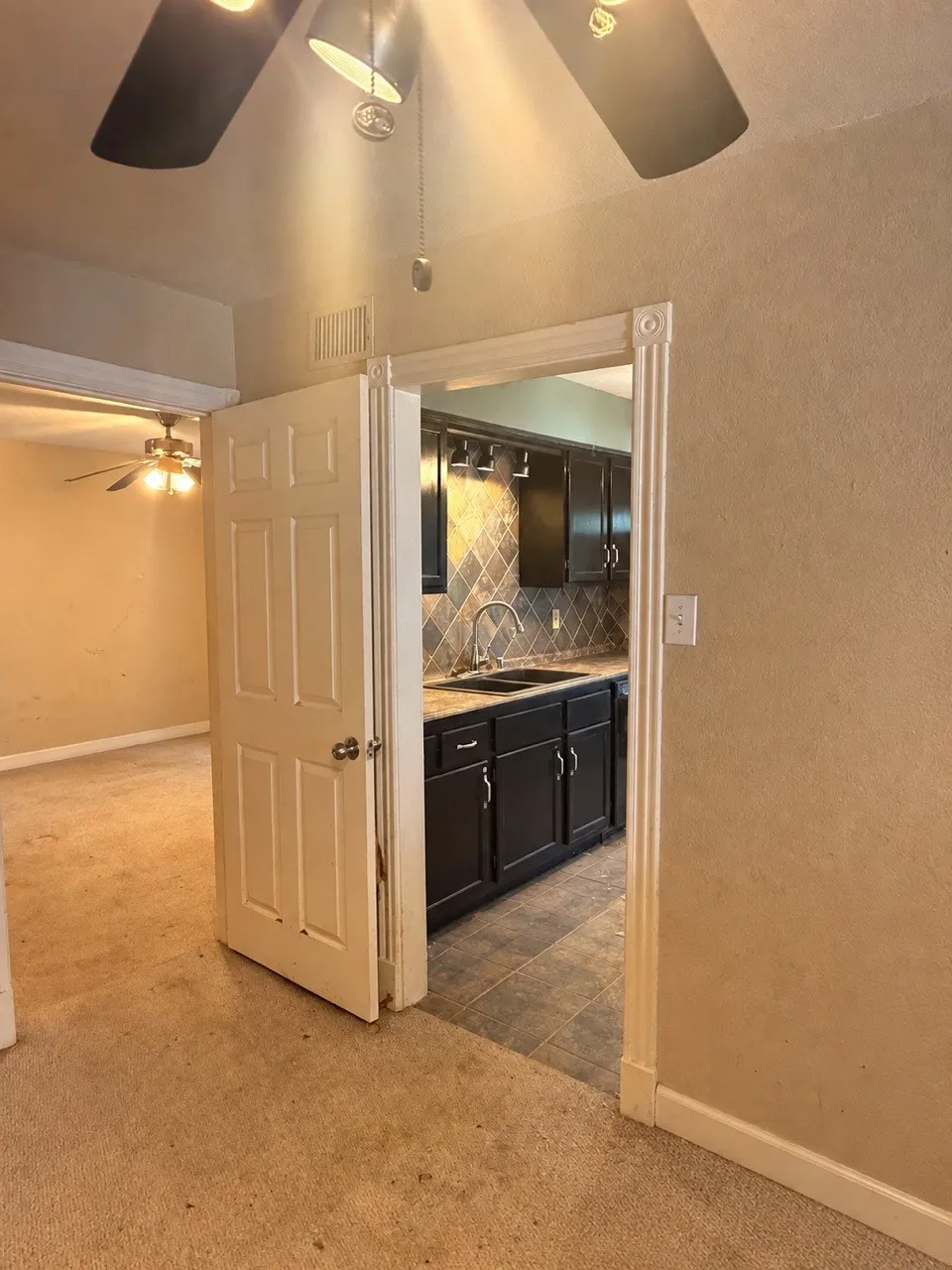 Single Family Residence For Sale in Collin County , 14833 Fm 2756, Farmersville, Texas 75442, 5 Bedroom, 5 Bathroom, Garage spaces, 3,500 Sqft, built in 1990, mls#21410465, Real Estate Agent in Farmersville, Homes For Sale in Collin county, Homes For Sale in Farmersville, Realtor in Farmersville Texas, Real Estate Brokerage Independent Realty Texas, Luminita Cordes Realtor