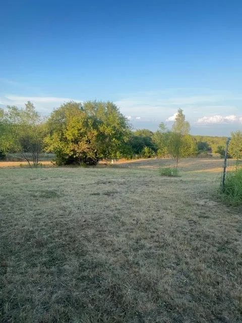 Single Family Residence For Sale in Collin County , 14833 Fm 2756, Farmersville, Texas 75442, 5 Bedroom, 5 Bathroom, Garage spaces, 3,500 Sqft, built in 1990, mls#21410465, Real Estate Agent in Farmersville, Homes For Sale in Collin county, Homes For Sale in Farmersville, Realtor in Farmersville Texas, Real Estate Brokerage Independent Realty Texas, Luminita Cordes Realtor