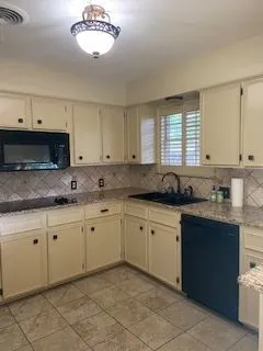 Mobile Home For Rent in Taylor County , 115 Shepherds Cove, Abilene, Texas 79605, 3 Bedroom, 2 Bathroom, 2 Garage spaces, 1,602 Sqft, built in 1975, mls#21411052, Real Estate Agent in Abilene, Homes For Rent in Taylor county, Homes For Rent in Abilene, Realtor in Abilene Texas, Real Estate Brokerage Independent Realty Texas, Luminita Cordes Realtor