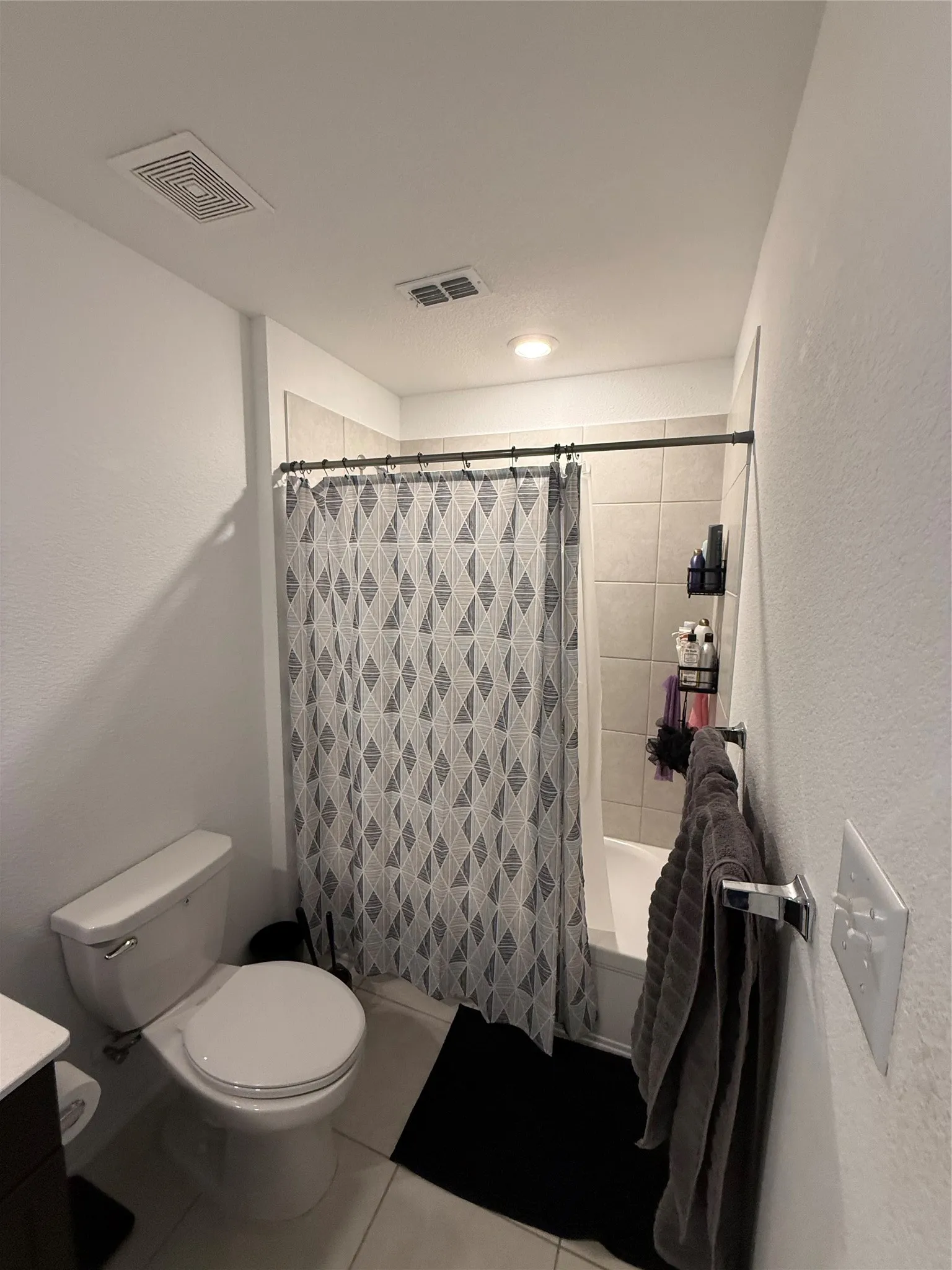 Single Family Residence For Rent in Collin County , 228 Jasmine Drive, Princeton, Texas 75407, 3 Bedroom, 2 Bathroom, 2 Garage spaces, 1,260 Sqft, built in 2022, mls#21410648, Real Estate Agent in Princeton, Homes For Rent in Collin county, Homes For Rent in Princeton, Realtor in Princeton Texas, Real Estate Brokerage Independent Realty Texas, Luminita Cordes Realtor