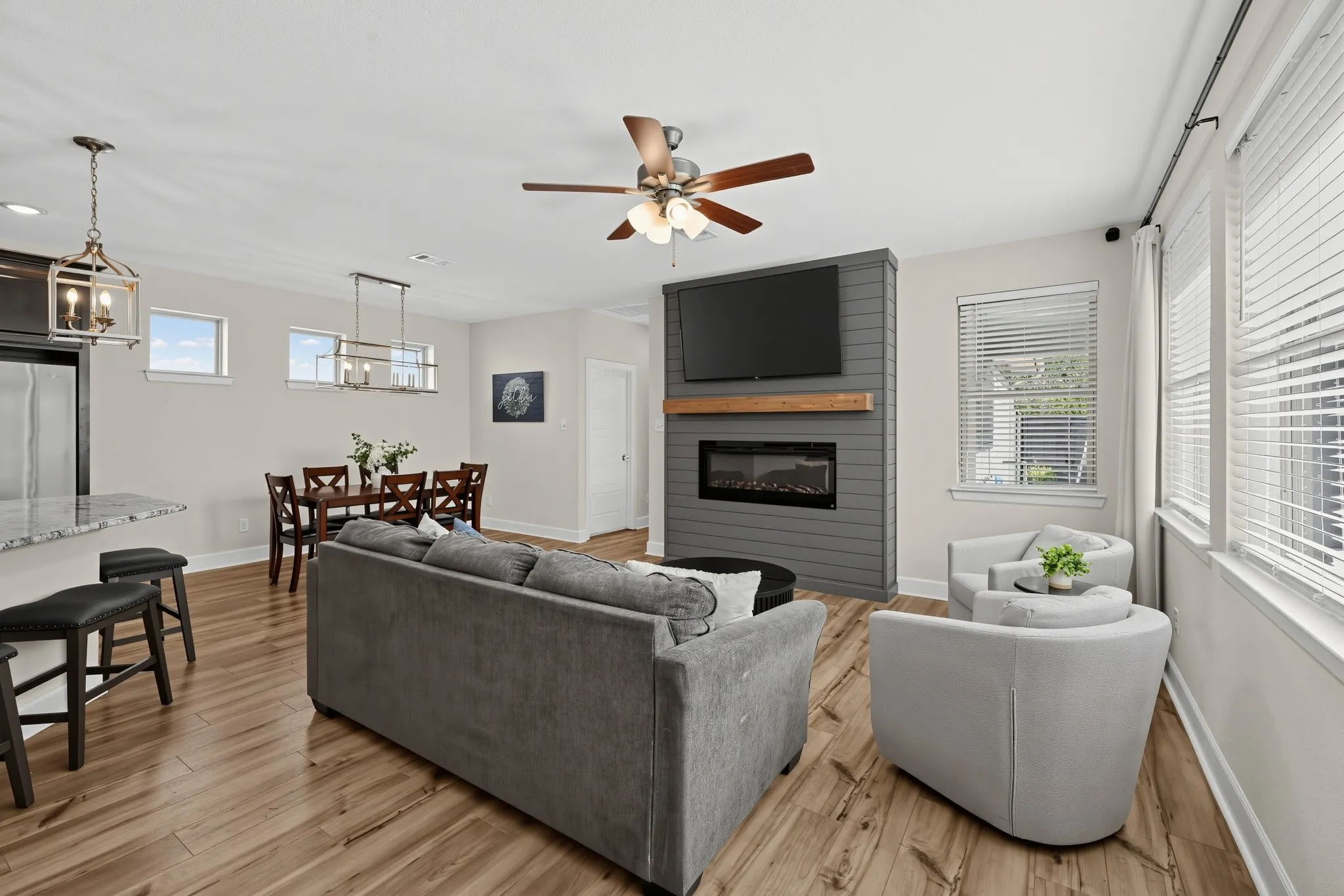 Single Family Residence For Sale in Dallas County , 9220 Lamar Street, Rowlett, Texas 75089, 3 Bedroom, 3 Bathroom, 2 Garage spaces, 2,320 Sqft, built in 2020, mls#21411022, Real Estate Agent in Rowlett, Homes For Sale in Dallas county, Homes For Sale in Rowlett, Realtor in Rowlett Texas, Real Estate Brokerage Independent Realty Texas, Luminita Cordes Realtor