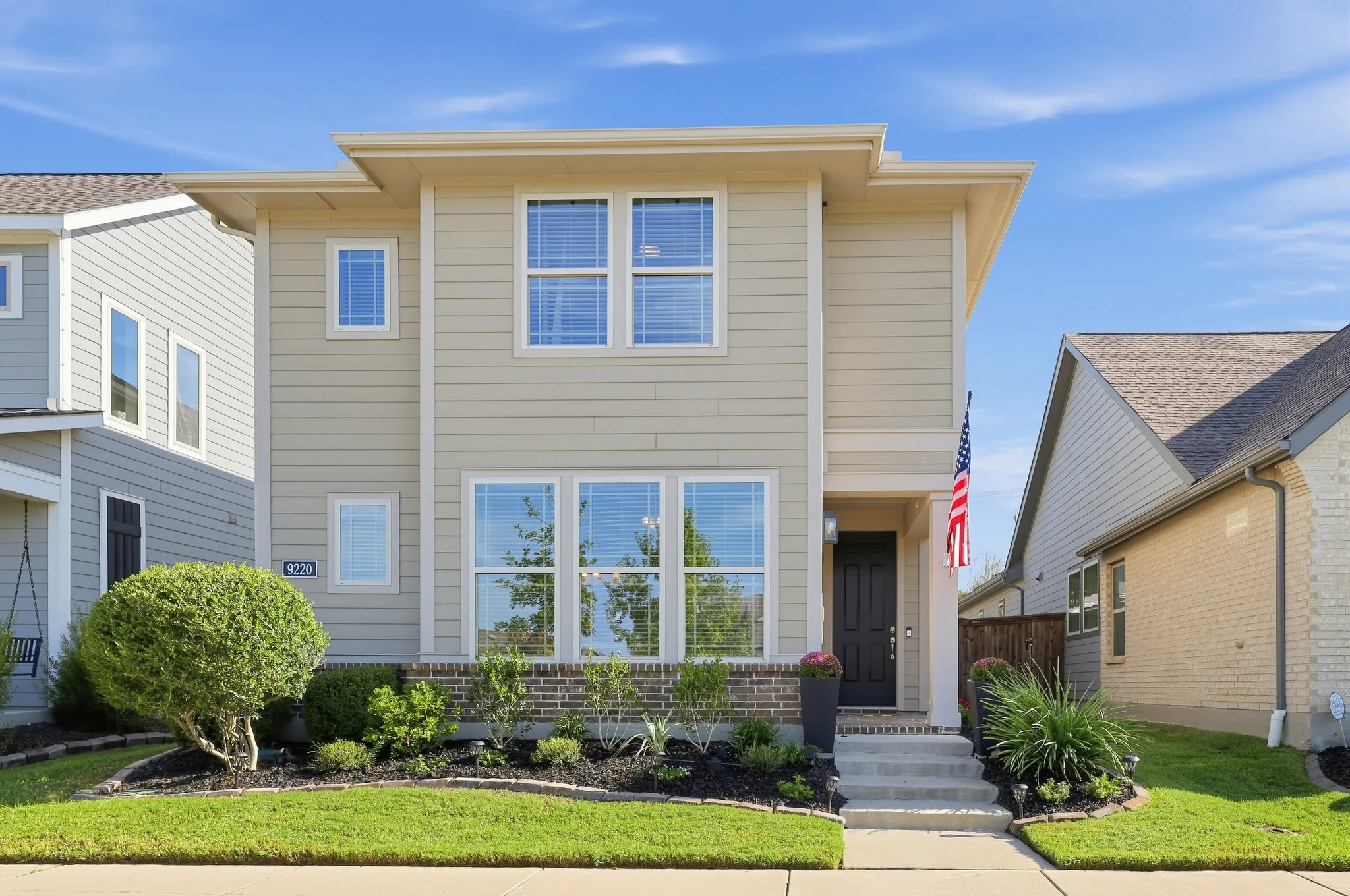 Single Family Residence For Sale in Dallas County , 9220 Lamar Street, Rowlett, Texas 75089, 3 Bedroom, 3 Bathroom, 2 Garage spaces, 2,320 Sqft, built in 2020, mls#21411022, Real Estate Agent in Rowlett, Homes For Sale in Dallas county, Homes For Sale in Rowlett, Realtor in Rowlett Texas, Real Estate Brokerage Independent Realty Texas, Luminita Cordes Realtor