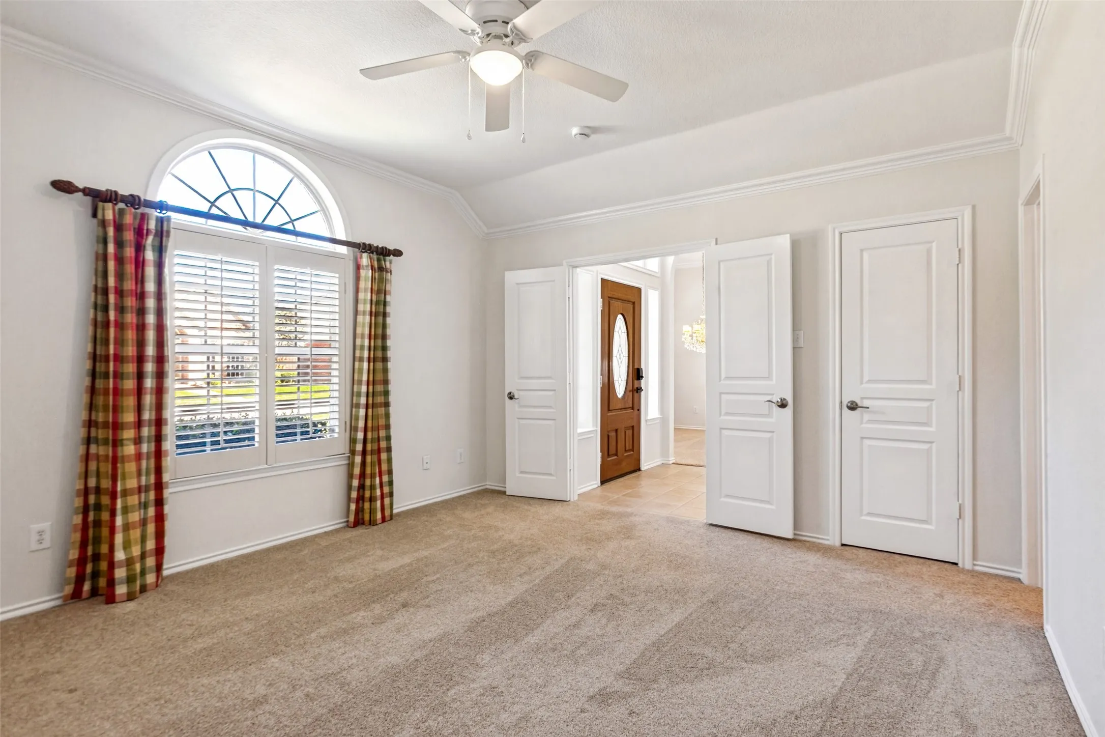 Single Family Residence For Sale in Dallas County , 616 Sunningdale, Richardson, Texas 75081, 4 Bedroom, 2 Bathroom, 2 Garage spaces, 2,274 Sqft, built in 1999, mls#21406136, Real Estate Agent in Richardson, Homes For Sale in Dallas county, Homes For Sale in Richardson, Realtor in Richardson Texas, Real Estate Brokerage Independent Realty Texas, Luminita Cordes Realtor