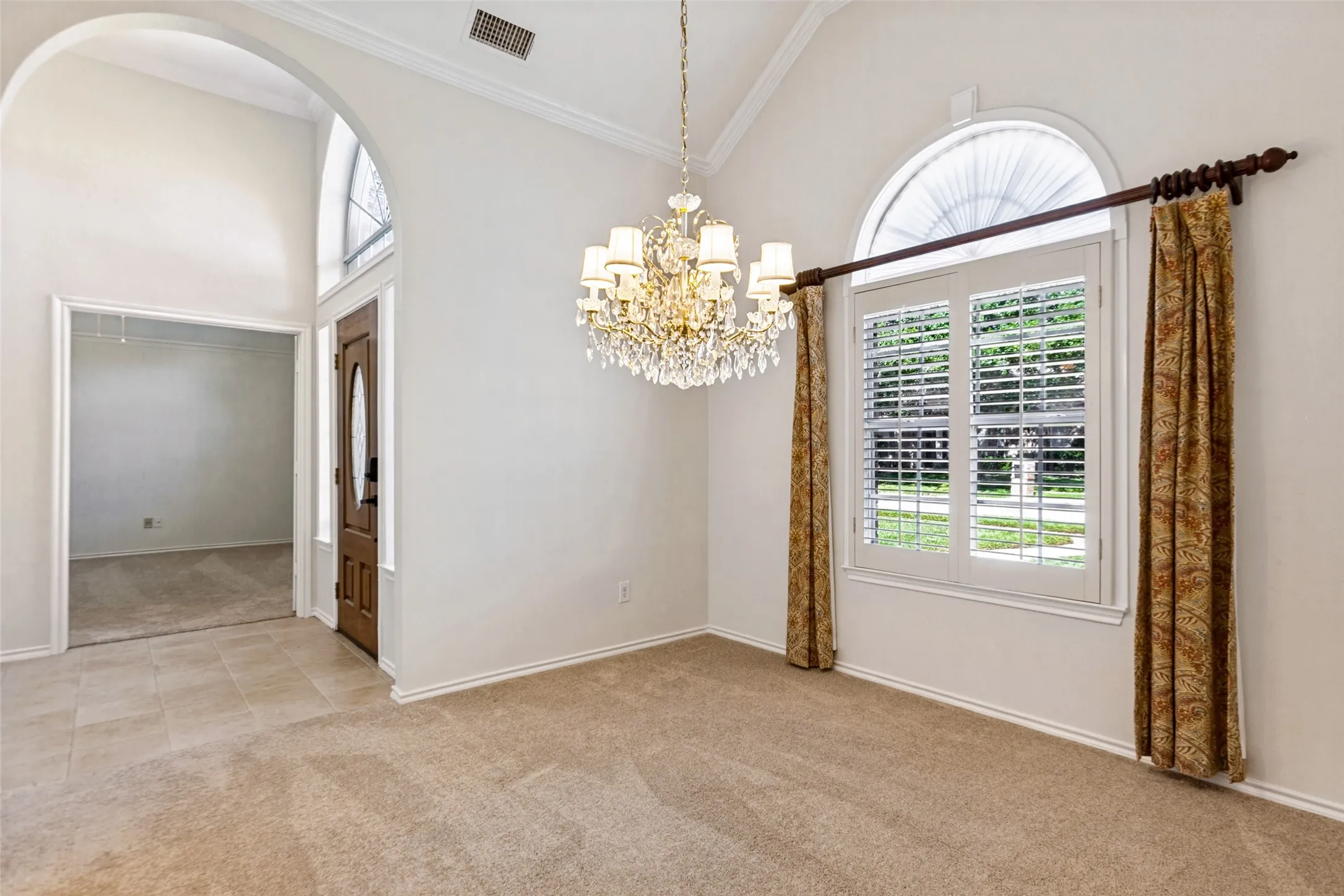Single Family Residence For Sale in Dallas County , 616 Sunningdale, Richardson, Texas 75081, 4 Bedroom, 2 Bathroom, 2 Garage spaces, 2,274 Sqft, built in 1999, mls#21406136, Real Estate Agent in Richardson, Homes For Sale in Dallas county, Homes For Sale in Richardson, Realtor in Richardson Texas, Real Estate Brokerage Independent Realty Texas, Luminita Cordes Realtor