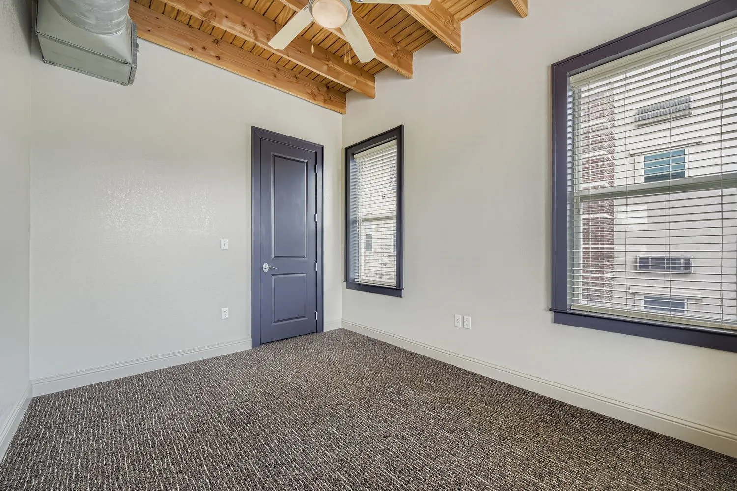 Apartment For Rent in Tarrant County , 928 Lipscomb Street 206, Fort Worth, Texas 76104, 1 Bedroom, 1 Bathroom, Garage spaces, 755 Sqft, built in 2009, mls#21411064, Real Estate Agent in Fort Worth, Homes For Rent in Tarrant county, Homes For Rent in Fort Worth, Realtor in Fort Worth Texas, Real Estate Brokerage Independent Realty Texas, Luminita Cordes Realtor