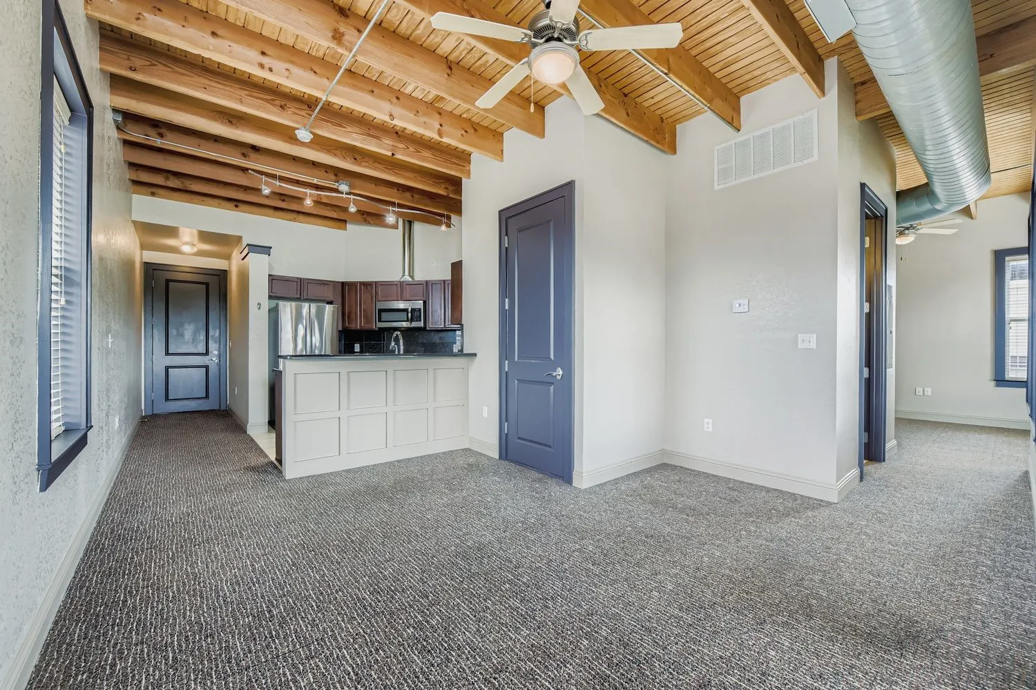 Apartment For Rent in Tarrant County , 928 Lipscomb Street 206, Fort Worth, Texas 76104, 1 Bedroom, 1 Bathroom, Garage spaces, 755 Sqft, built in 2009, mls#21411064, Real Estate Agent in Fort Worth, Homes For Rent in Tarrant county, Homes For Rent in Fort Worth, Realtor in Fort Worth Texas, Real Estate Brokerage Independent Realty Texas, Luminita Cordes Realtor