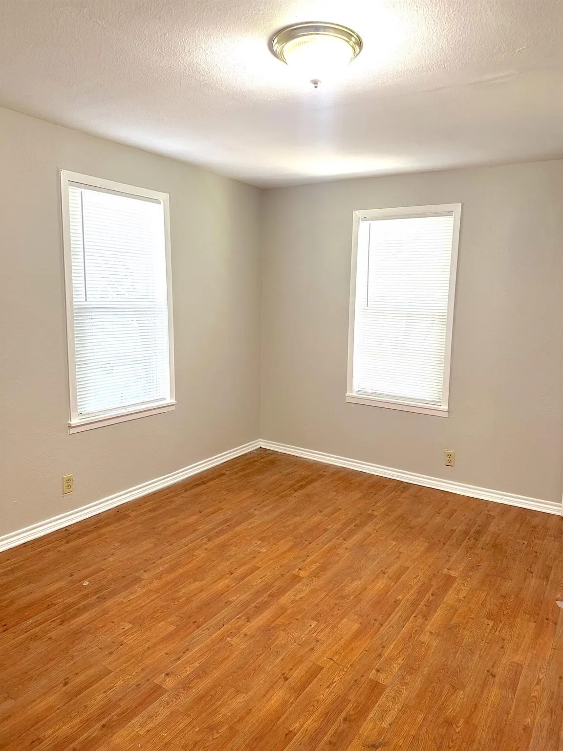 Apartment For Rent in Lamar County , 2416 Graham, Paris, Texas 75460, 1 Bedroom, 1 Bathroom, Garage spaces, 800 Sqft, built in 2014, mls#21411066, Real Estate Agent in Paris, Homes For Rent in Lamar county, Homes For Rent in Paris, Realtor in Paris Texas, Real Estate Brokerage Independent Realty Texas, Luminita Cordes Realtor