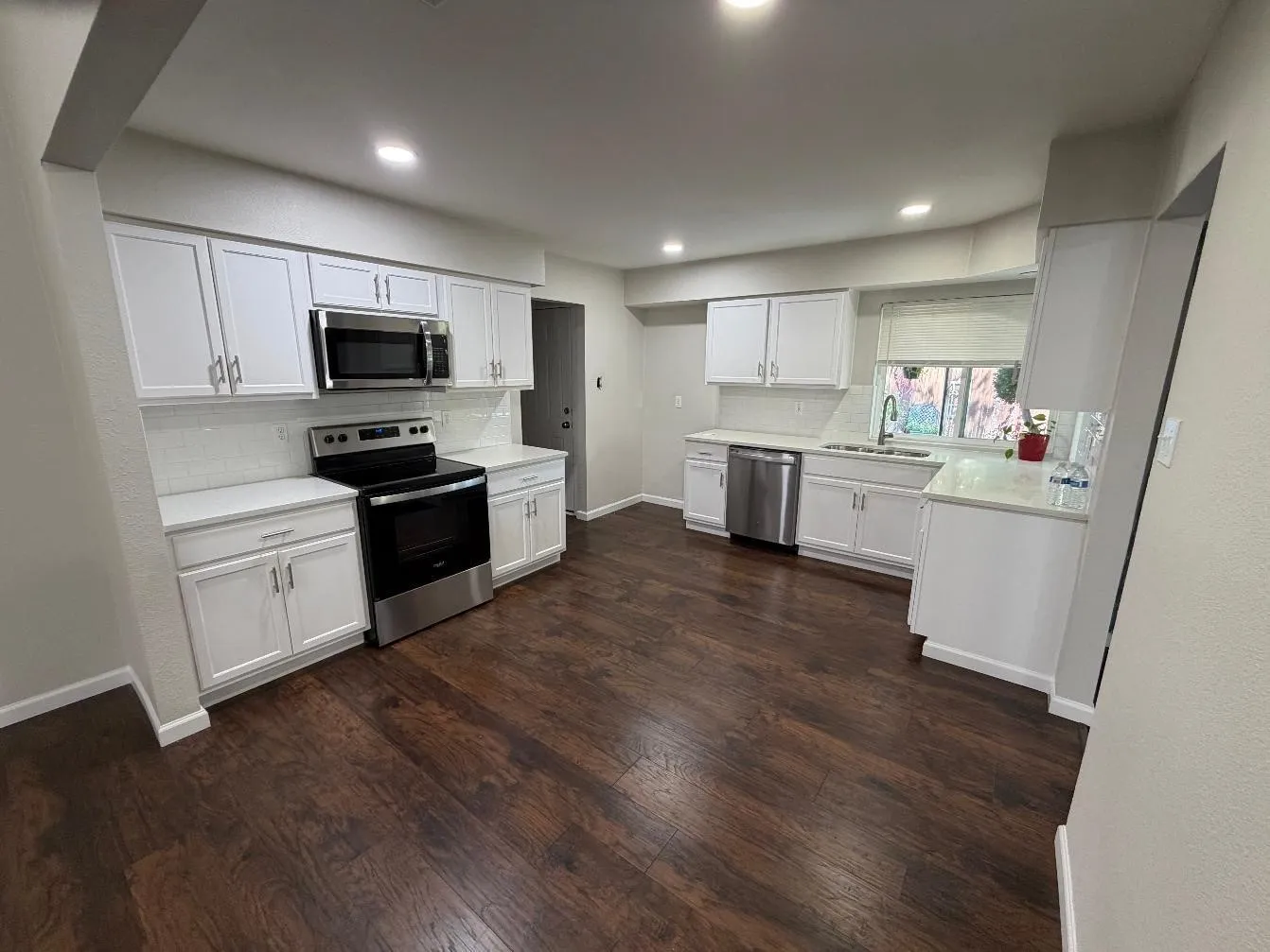 Single Family Residence For Sale in Dallas County , 3109 Manchester Drive, Mesquite, Texas 75150, 3 Bedroom, 2 Bathroom, 2 Garage spaces, 1,607 Sqft, built in 1974, mls#21410919, Real Estate Agent in Mesquite, Homes For Sale in Dallas county, Homes For Sale in Mesquite, Realtor in Mesquite Texas, Real Estate Brokerage Independent Realty Texas, Luminita Cordes Realtor