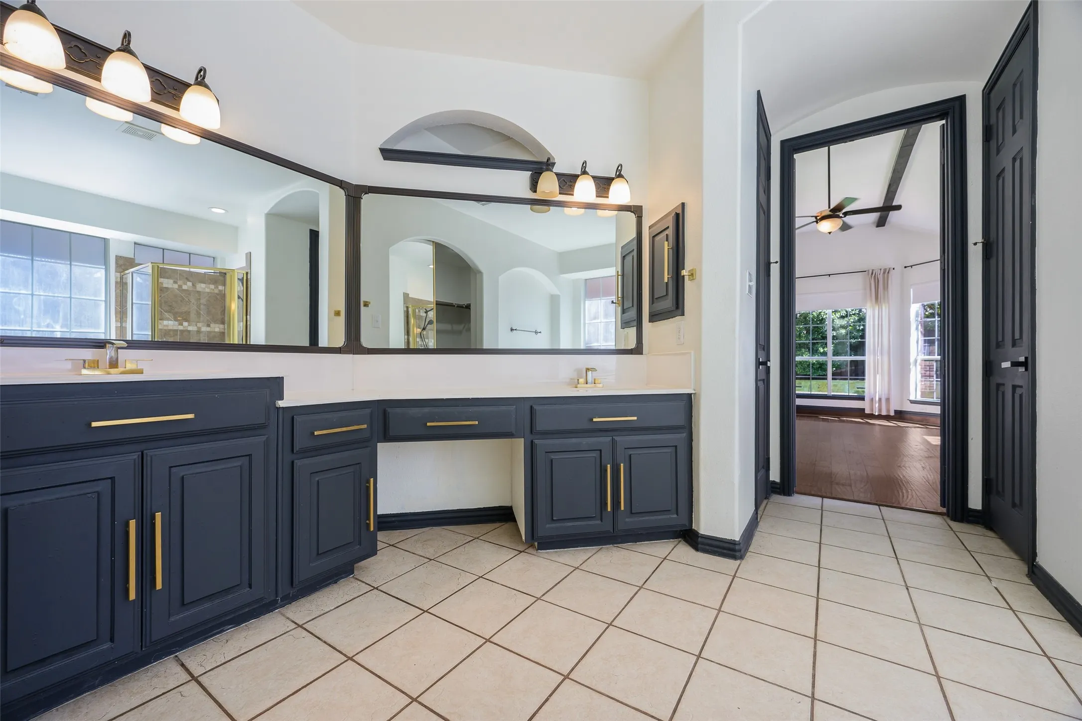 Single Family Residence For Rent in Denton County , 5170 Mohegan Lane, Frisco, Texas 75034, 5 Bedroom, 4 Bathroom, 3 Garage spaces, 4,499 Sqft, built in 2002, mls#21411070, Real Estate Agent in Frisco, Homes For Rent in Denton county, Homes For Rent in Frisco, Realtor in Frisco Texas, Real Estate Brokerage Independent Realty Texas, Luminita Cordes Realtor