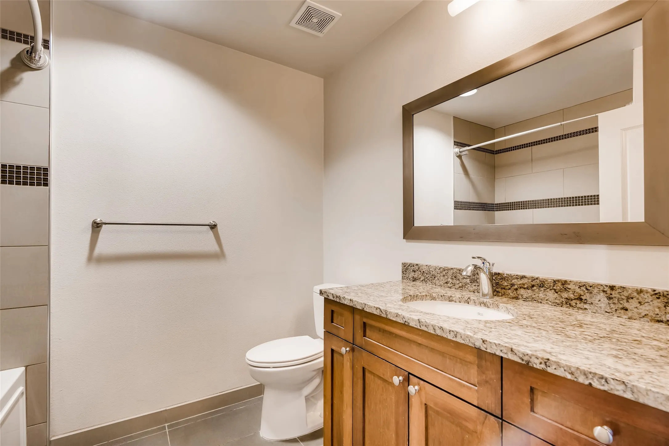 Apartment For Rent in Tarrant County , 928 Travis Avenue 407, Fort Worth, Texas 76104, 1 Bedroom, 1 Bathroom, Garage spaces, 690 Sqft, built in 2016, mls#21411071, Real Estate Agent in Fort Worth, Homes For Rent in Tarrant county, Homes For Rent in Fort Worth, Realtor in Fort Worth Texas, Real Estate Brokerage Independent Realty Texas, Luminita Cordes Realtor