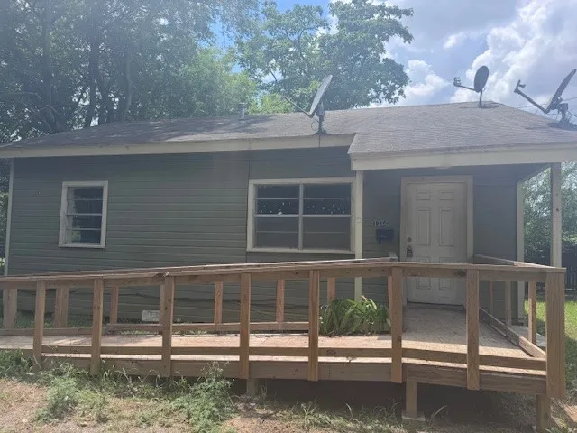 Single Family Residence For Rent