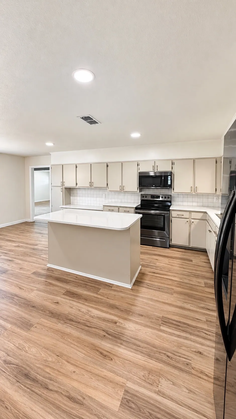 Single Family Residence For Rent in Taylor County , 2310 Potosi Road, Abilene, Texas 79602, 4 Bedroom, 2 Bathroom, 2 Garage spaces, 2,752 Sqft, built in 1956, mls#21411076, Real Estate Agent in Abilene, Homes For Rent in Taylor county, Homes For Rent in Abilene, Realtor in Abilene Texas, Real Estate Brokerage Independent Realty Texas, Luminita Cordes Realtor
