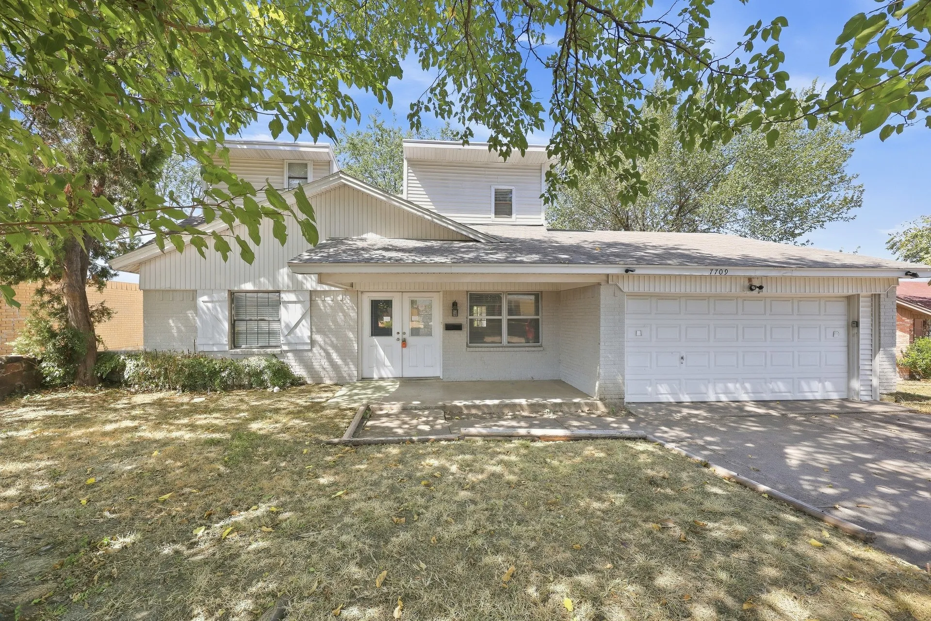 Single Family Residence For Rent in Dallas County , 7709 Texridge Drive, Dallas, Texas 75232, 5 Bedroom, 3 Bathroom, 2 Garage spaces, 2,185 Sqft, built in 1968, mls#21411077, Real Estate Agent in Dallas, Homes For Rent in Dallas county, Homes For Rent in Dallas, Realtor in Dallas Texas, Real Estate Brokerage Independent Realty Texas, Luminita Cordes Realtor