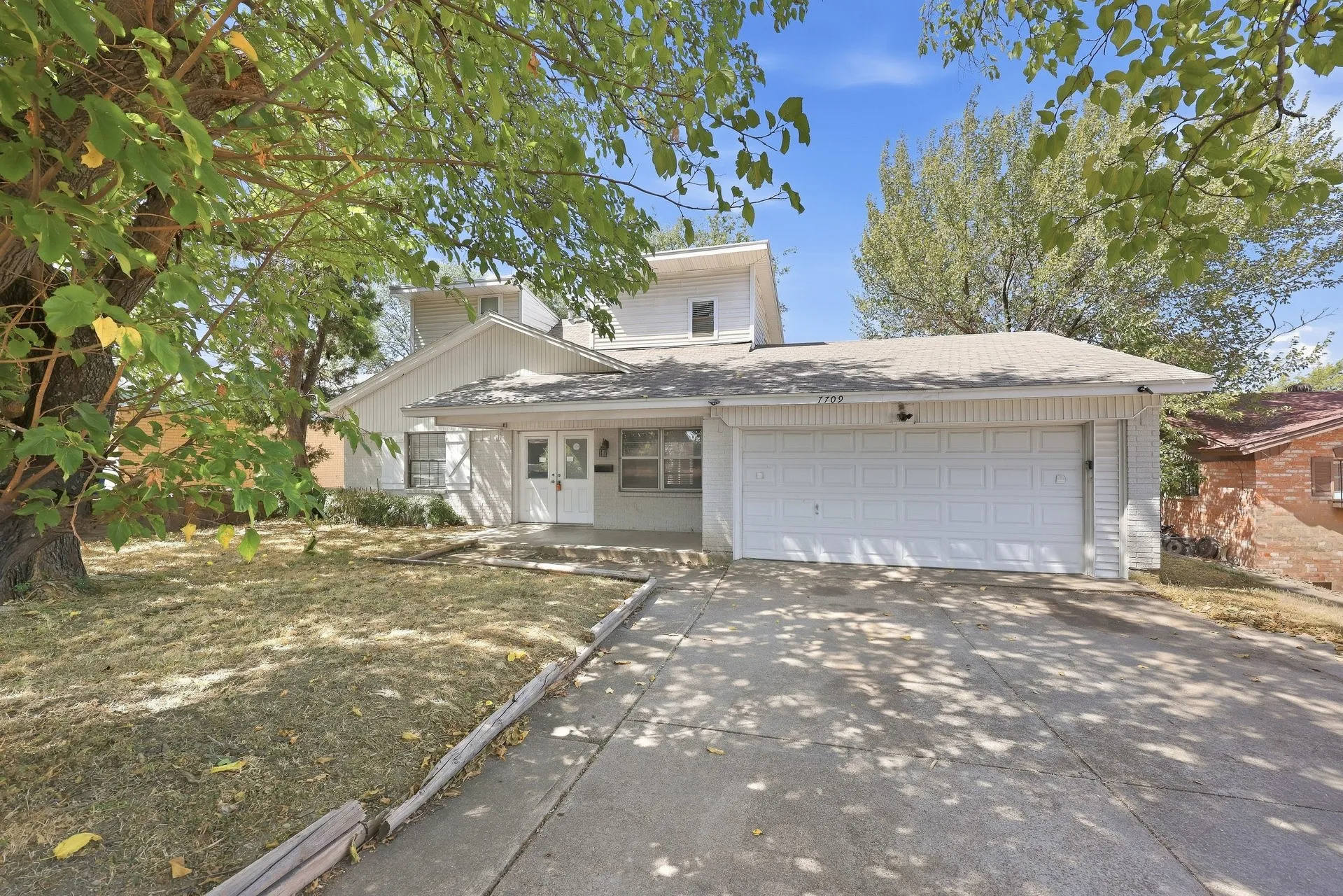 Single Family Residence For Rent