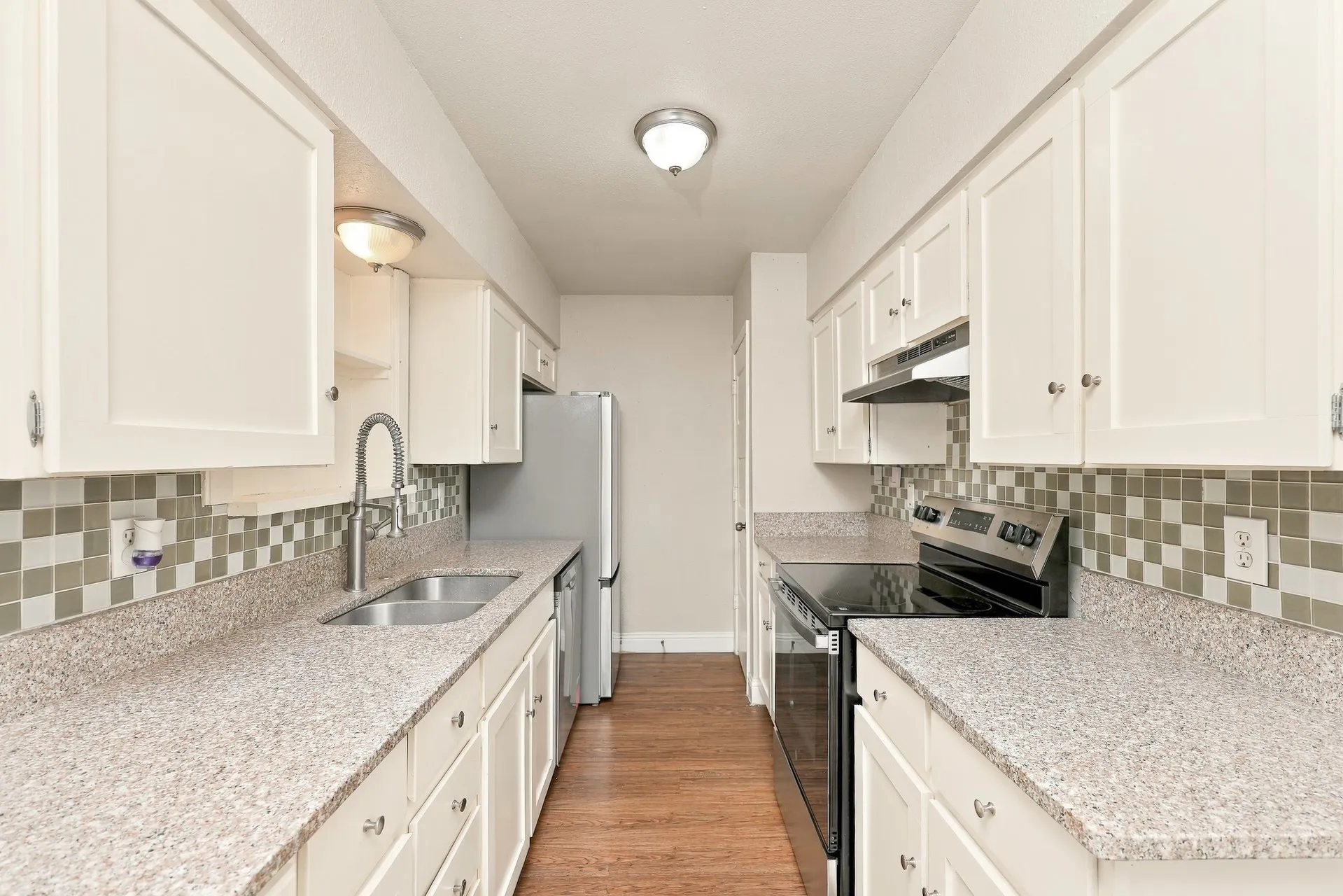 Single Family Residence For Rent in Dallas County , 7709 Texridge Drive, Dallas, Texas 75232, 5 Bedroom, 3 Bathroom, 2 Garage spaces, 2,185 Sqft, built in 1968, mls#21411077, Real Estate Agent in Dallas, Homes For Rent in Dallas county, Homes For Rent in Dallas, Realtor in Dallas Texas, Real Estate Brokerage Independent Realty Texas, Luminita Cordes Realtor