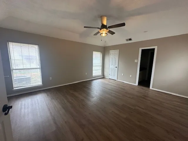 Single Family Residence For Rent in Taylor County , 52 Glen Abbey Street, Abilene, Texas 79606, 3 Bedroom, 2 Bathroom, 2 Garage spaces, 1,972 Sqft, built in 1990, mls#21411080, Real Estate Agent in Abilene, Homes For Rent in Taylor county, Homes For Rent in Abilene, Realtor in Abilene Texas, Real Estate Brokerage Independent Realty Texas, Luminita Cordes Realtor