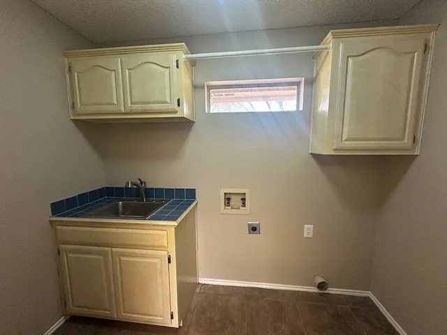 Single Family Residence For Rent in Taylor County , 52 Glen Abbey Street, Abilene, Texas 79606, 3 Bedroom, 2 Bathroom, 2 Garage spaces, 1,972 Sqft, built in 1990, mls#21411080, Real Estate Agent in Abilene, Homes For Rent in Taylor county, Homes For Rent in Abilene, Realtor in Abilene Texas, Real Estate Brokerage Independent Realty Texas, Luminita Cordes Realtor