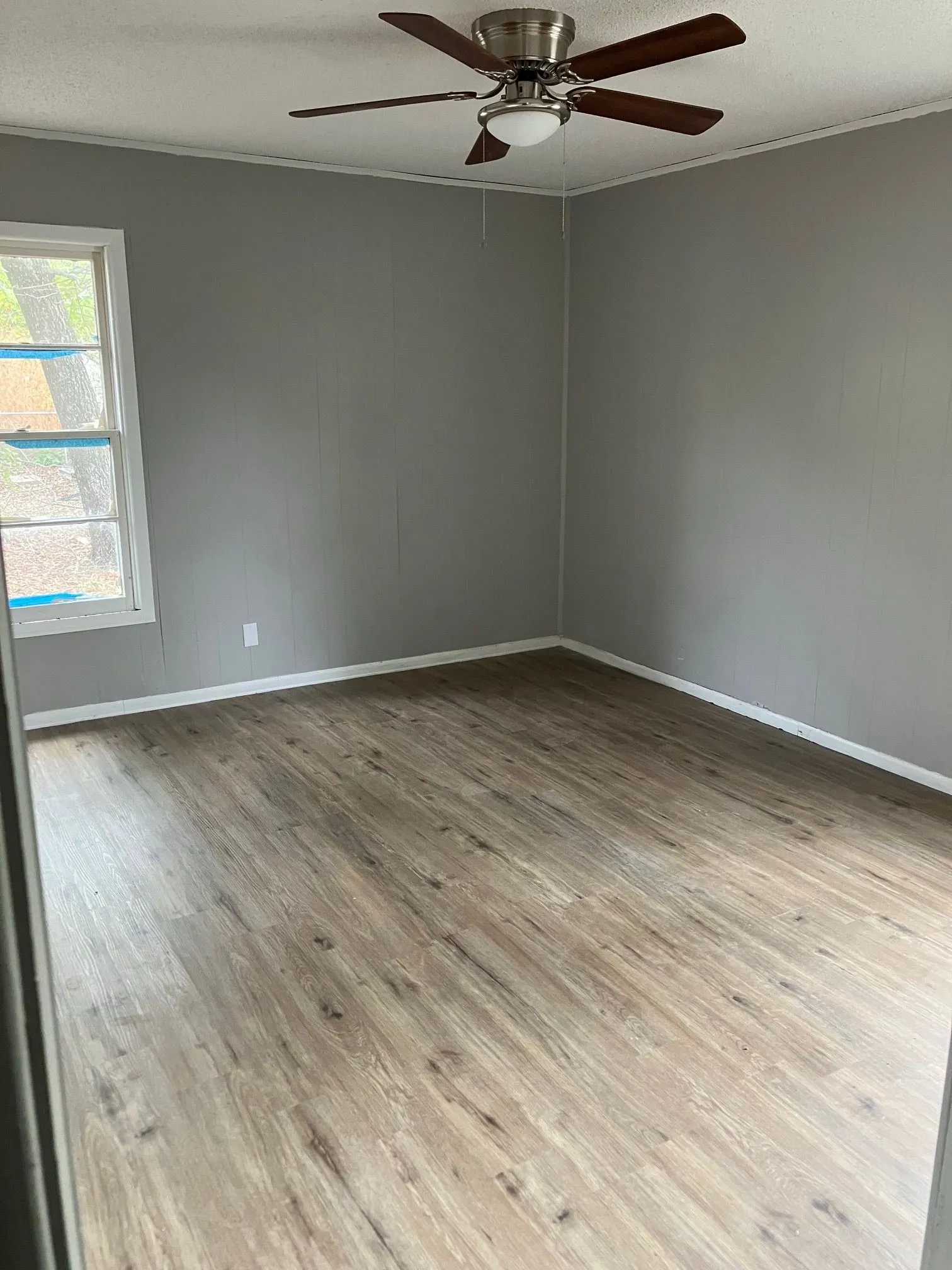 Single Family Residence For Rent in Hunt County , 4017 Gordon Street, Greenville, Texas 75401, 3 Bedroom, 2 Bathroom, Garage spaces, 1,660 Sqft, built in 1962, mls#21411081, Real Estate Agent in Greenville, Homes For Rent in Hunt county, Homes For Rent in Greenville, Realtor in Greenville Texas, Real Estate Brokerage Independent Realty Texas, Luminita Cordes Realtor