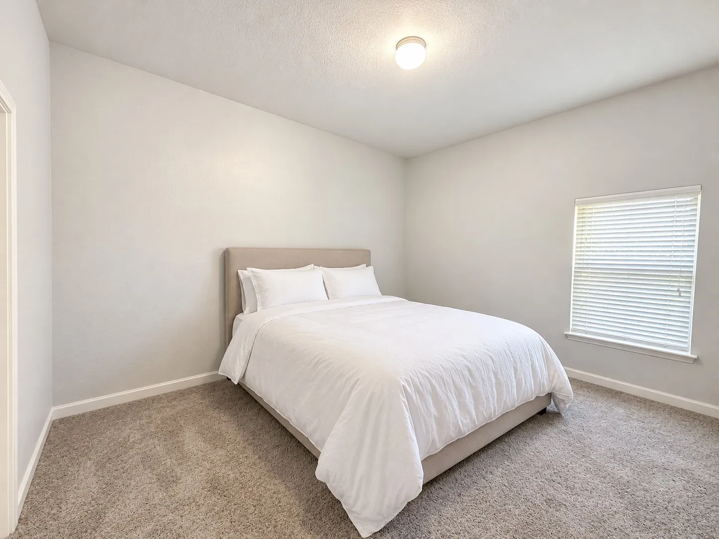Single Family Residence For Rent in Collin County , 1509 Enchanted Rock Trail, Mc Kinney, Texas 75072, 5 Bedroom, 3 Bathroom, 2 Garage spaces, 2,523 Sqft, built in 2009, mls#21411082, Real Estate Agent in Mc Kinney, Homes For Rent in Collin county, Homes For Rent in Mc Kinney, Realtor in Mc Kinney Texas, Real Estate Brokerage Independent Realty Texas, Luminita Cordes Realtor