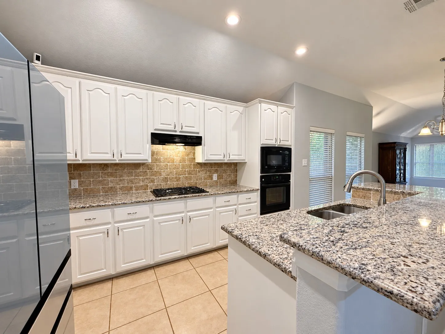 Single Family Residence For Rent in Collin County , 1509 Enchanted Rock Trail, Mc Kinney, Texas 75072, 5 Bedroom, 3 Bathroom, 2 Garage spaces, 2,523 Sqft, built in 2009, mls#21411082, Real Estate Agent in Mc Kinney, Homes For Rent in Collin county, Homes For Rent in Mc Kinney, Realtor in Mc Kinney Texas, Real Estate Brokerage Independent Realty Texas, Luminita Cordes Realtor