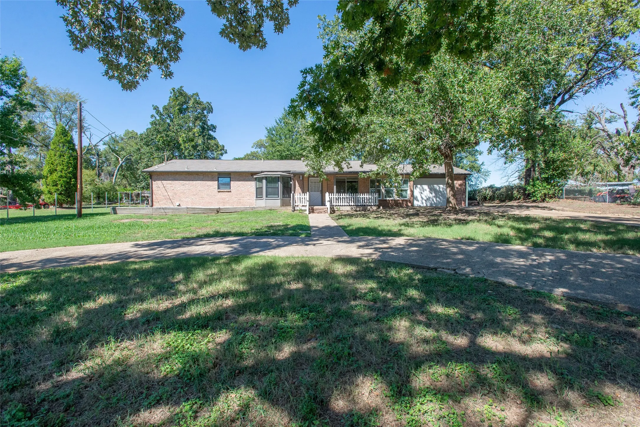 Single Family Residence For Sale
