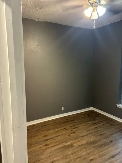 Single Family Residence For Rent in Grayson County , 514 E Sears Street, Denison, Texas 75021, 2 Bedroom, 1 Bathroom, Garage spaces, 947 Sqft, built in 1940, mls#21411093, Real Estate Agent in Denison, Homes For Rent in Grayson county, Homes For Rent in Denison, Realtor in Denison Texas, Real Estate Brokerage Independent Realty Texas, Luminita Cordes Realtor