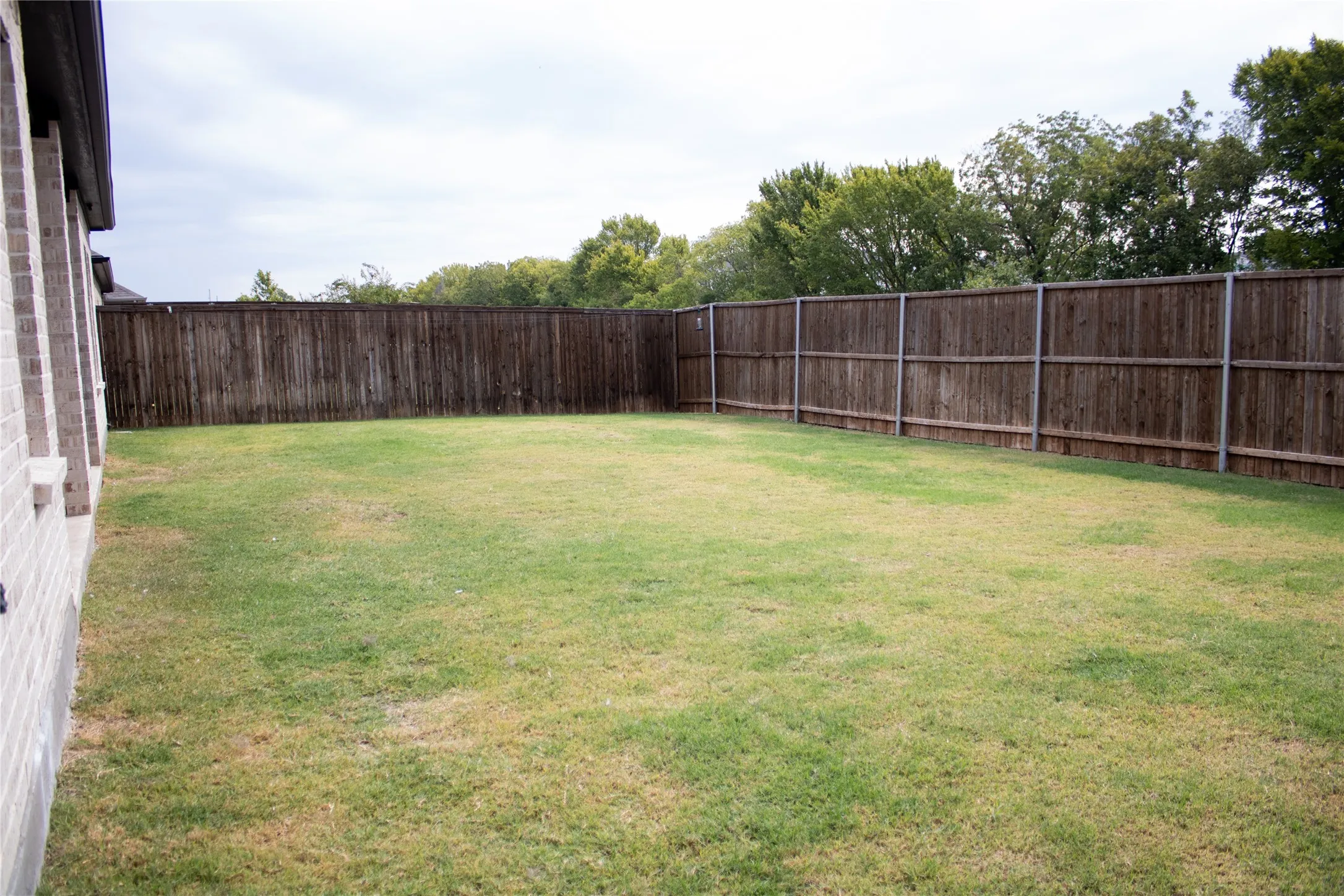 Single Family Residence For Sale in Collin County , 332 Lakeside Drive, Lavon, Texas 75166, 4 Bedroom, 3 Bathroom, 2 Garage spaces, 2,315 Sqft, built in 2023, mls#21410320, Real Estate Agent in Lavon, Homes For Sale in Collin county, Homes For Sale in Lavon, Realtor in Lavon Texas, Real Estate Brokerage Independent Realty Texas, Luminita Cordes Realtor