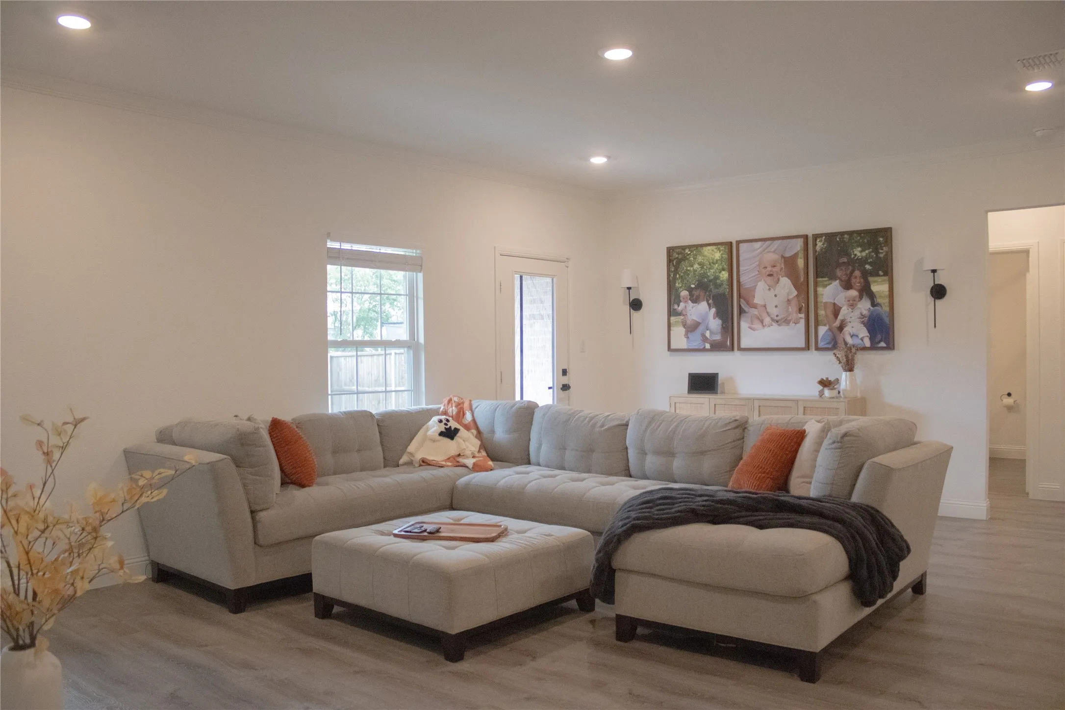 Single Family Residence For Sale in Collin County , 332 Lakeside Drive, Lavon, Texas 75166, 4 Bedroom, 3 Bathroom, 2 Garage spaces, 2,315 Sqft, built in 2023, mls#21410320, Real Estate Agent in Lavon, Homes For Sale in Collin county, Homes For Sale in Lavon, Realtor in Lavon Texas, Real Estate Brokerage Independent Realty Texas, Luminita Cordes Realtor