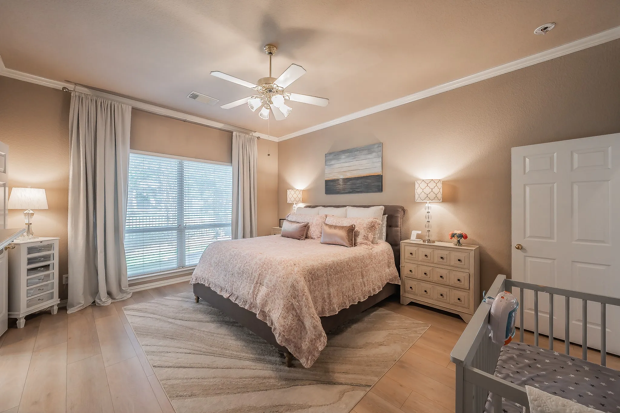 Single Family Residence For Sale in Tarrant County , 10525 Melrose Lane, Fort Worth, Texas 76244, 3 Bedroom, 2 Bathroom, 2 Garage spaces, 2,451 Sqft, built in 2002, mls#21408906, Real Estate Agent in Fort Worth, Homes For Sale in Tarrant county, Homes For Sale in Fort Worth, Realtor in Fort Worth Texas, Real Estate Brokerage Independent Realty Texas, Luminita Cordes Realtor