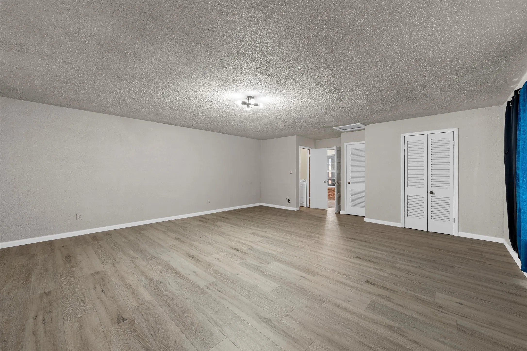 Single Family Residence For Sale in Mc Lennan County , 900 N 59th Street, Waco, Texas 76710, 4 Bedroom, 3 Bathroom, Garage spaces, 2,042 Sqft, built in 1961, mls#21410045, Real Estate Agent in Waco, Homes For Sale in Mc Lennan county, Homes For Sale in Waco, Realtor in Waco Texas, Real Estate Brokerage Independent Realty Texas, Luminita Cordes Realtor