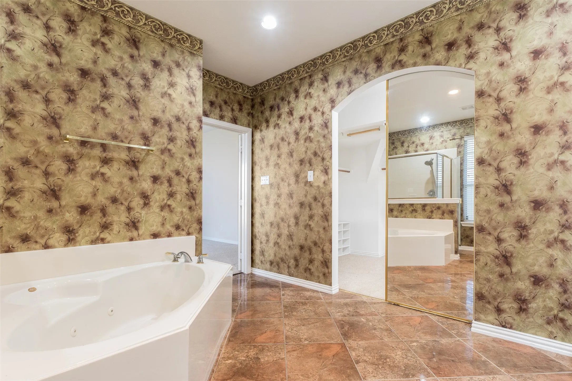 Single Family Residence For Rent in Dallas County , 3819 Winding Forest Drive, Grand Prairie, Texas 75052, 5 Bedroom, 4 Bathroom, 2 Garage spaces, 3,607 Sqft, built in 2003, mls#21411109, Real Estate Agent in Grand Prairie, Homes For Rent in Dallas county, Homes For Rent in Grand Prairie, Realtor in Grand Prairie Texas, Real Estate Brokerage Independent Realty Texas, Luminita Cordes Realtor