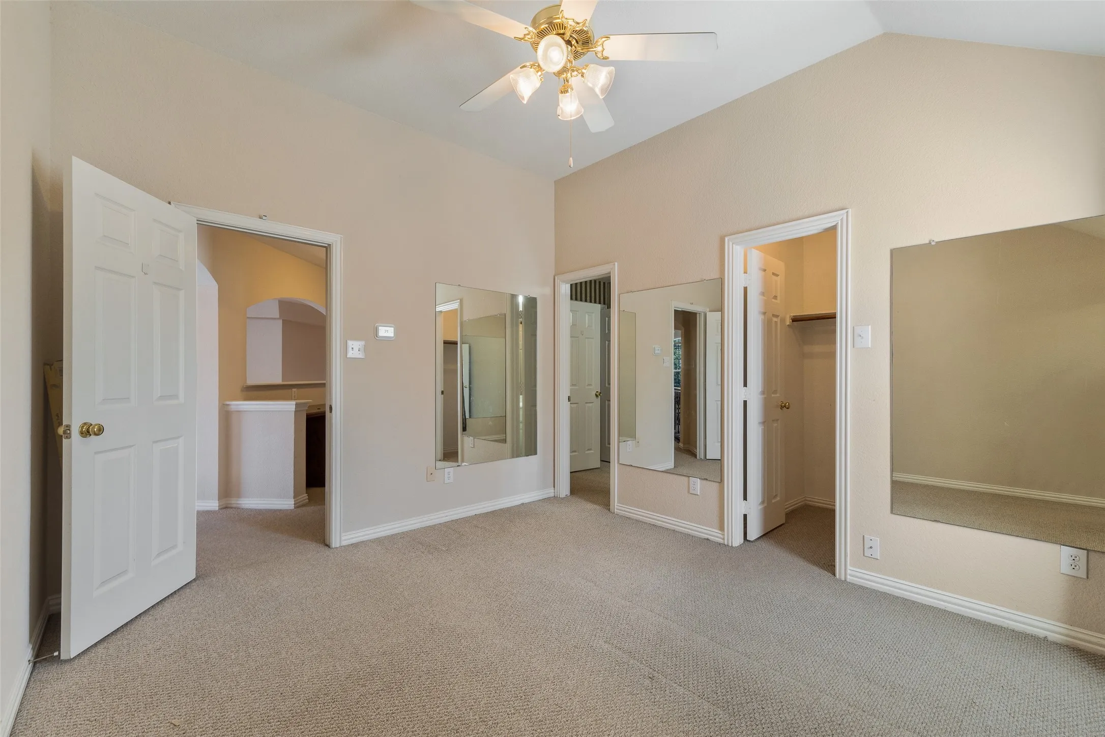 Single Family Residence For Rent in Dallas County , 3819 Winding Forest Drive, Grand Prairie, Texas 75052, 5 Bedroom, 4 Bathroom, 2 Garage spaces, 3,607 Sqft, built in 2003, mls#21411109, Real Estate Agent in Grand Prairie, Homes For Rent in Dallas county, Homes For Rent in Grand Prairie, Realtor in Grand Prairie Texas, Real Estate Brokerage Independent Realty Texas, Luminita Cordes Realtor
