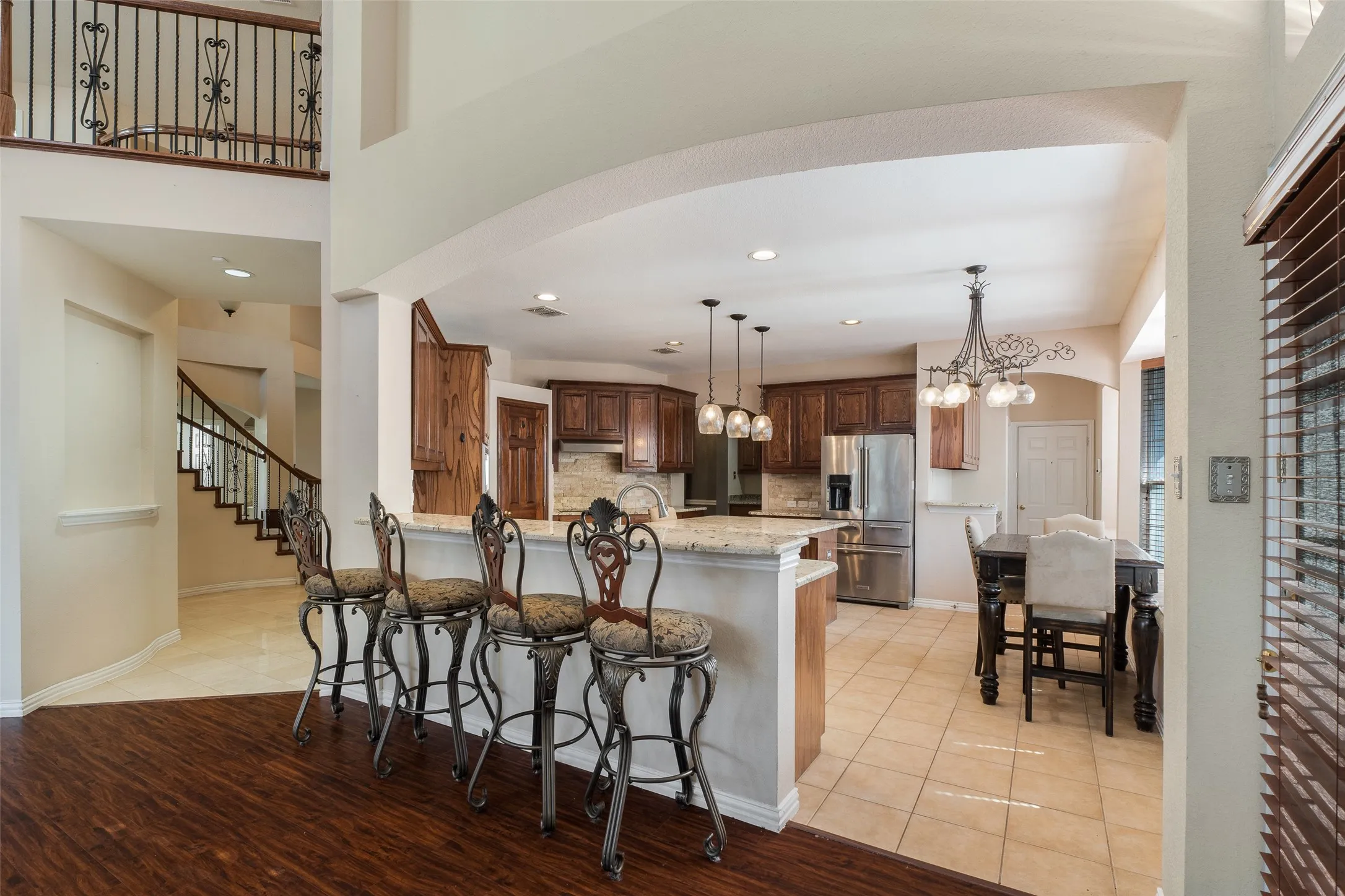 Single Family Residence For Rent in Dallas County , 3819 Winding Forest Drive, Grand Prairie, Texas 75052, 5 Bedroom, 4 Bathroom, 2 Garage spaces, 3,607 Sqft, built in 2003, mls#21411109, Real Estate Agent in Grand Prairie, Homes For Rent in Dallas county, Homes For Rent in Grand Prairie, Realtor in Grand Prairie Texas, Real Estate Brokerage Independent Realty Texas, Luminita Cordes Realtor