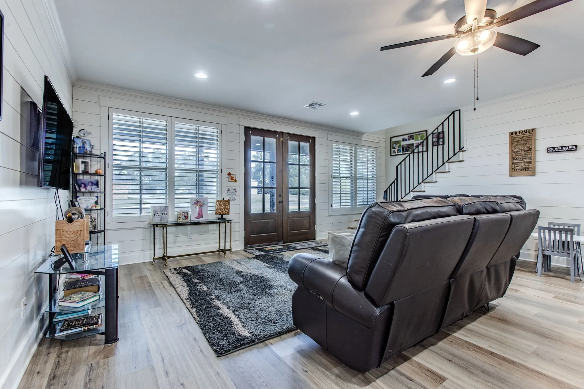 Single Family Residence For Sale in Mc Lennan County , 210 Pamela Avenue, Waco, Texas 76705, 4 Bedroom, 4 Bathroom, 1 Garage spaces, 3,400 Sqft, built in 2021, mls#21411116, Real Estate Agent in Waco, Homes For Sale in Mc Lennan county, Homes For Sale in Waco, Realtor in Waco Texas, Real Estate Brokerage Independent Realty Texas, Luminita Cordes Realtor