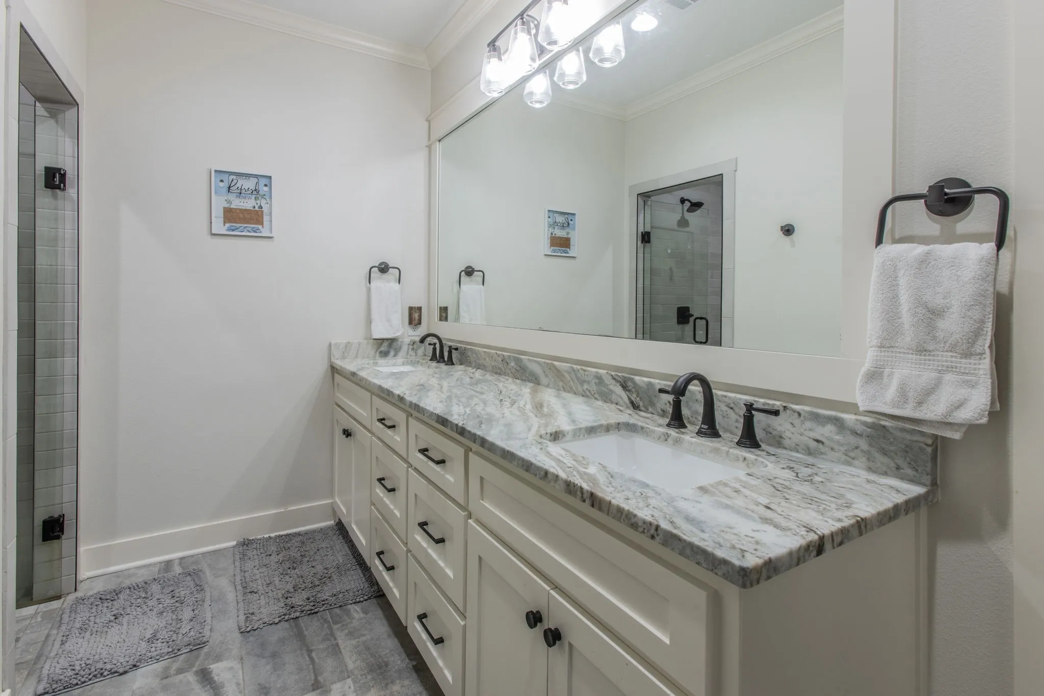 Single Family Residence For Sale in Mc Lennan County , 210 Pamela Avenue, Waco, Texas 76705, 4 Bedroom, 4 Bathroom, 1 Garage spaces, 3,400 Sqft, built in 2021, mls#21411116, Real Estate Agent in Waco, Homes For Sale in Mc Lennan county, Homes For Sale in Waco, Realtor in Waco Texas, Real Estate Brokerage Independent Realty Texas, Luminita Cordes Realtor