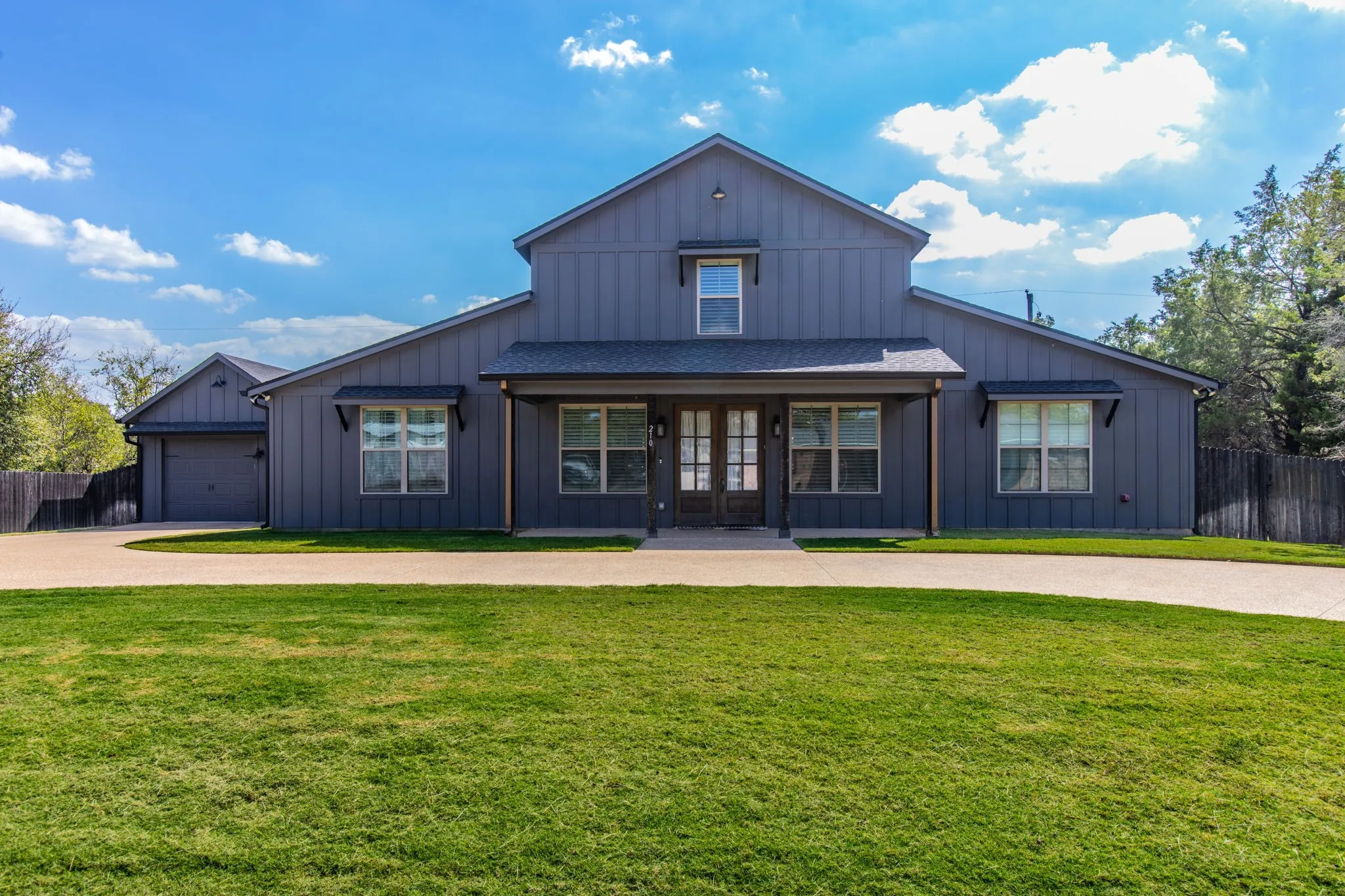 Single Family Residence For Sale